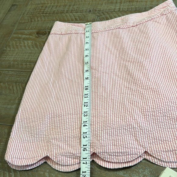Vineyard Vines Scalloped Edge Seersucker Skirt - pink - Picture 5 of 10